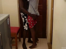 黑人嫩屌托尼和杰克无套交配 gay korean teen porn