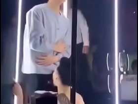 亚裔口交舞台俱乐部 handsome gay hot porn