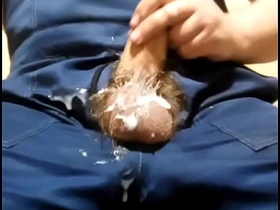 俄罗斯建筑工久未见新娘 射精声响亮精液量惊人！ gay porn chinese feet