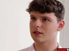 他完全不知道继兄对他有想法 indonesia pijat gay porn