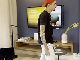 跟老婆吵架后跟兄弟喝酒结果搞成这样 chinese gay porn hd