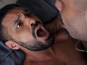 巴西邻居把我操得整栋楼都听得见 japan gay scat porn