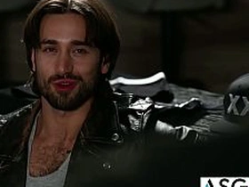 隔壁工作室 - 毛壮男模被纹身老板干趴 hot gay love porn