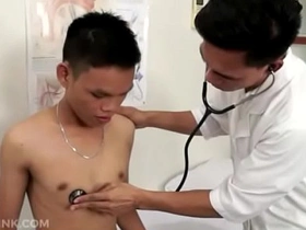 变态亚洲男孩Jordan和Argie porn massage gay asian