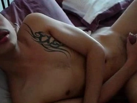 泰国基佬凯撸他的亚洲鸡巴 korean gay porn seegasm