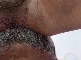 楼管的儿子每周都操我屁股。这次他想拍下来，最后被我射了一脸 gay porn chinese twinks