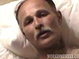 熟男史蒂夫撸管 hot hd gay porn