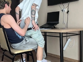 找继兄辅导作业结果被深喉口交爆菊 第一部 chinese cock gay porn