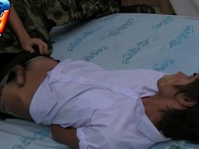 学生仔与军装嫩男下流嬉戏 hot gay porn cade maddox