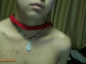 大鸡巴男孩被绑手淫 gay china porn