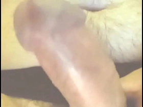 把鸡巴掏出来睡觉前射一发 japan muscle hunk gay porn