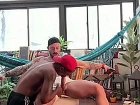 大屌老外猛干黑鬼巨根 japan gay porn