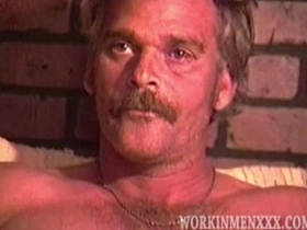 熟男韦恩打飞机 hot anime boys gay porn