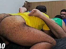 刚踢完球就带着球鞋直接开干！完整版请移步我的XVIDEOS RED chinese creampie gay porn