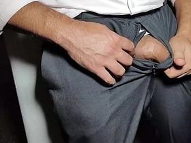 YURI GACHO - 发情的老板当众打飞机射精 - 帅哥在大家面前撸大鸡巴狂射 japan gay porn library