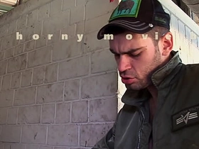 壮硕猛男P海岸在军营调教小痞子 japan gay police porn