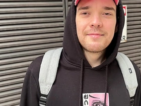 他自称直男...却在麦当劳撅起屁股 [4K] gay hot twink porn