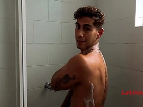 从流浪汉到床伴：史上最火热的租房协议！ hot italian gay porn