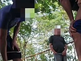 我在树林里献上嫩穴给24厘米黑屌享用 sex gay porn asia