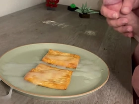 奶牛公牛自产六发浓精浇灌早餐 korean gay office porn