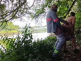 工人在草丛里狂干老外墨西哥佬 gay chinese bear porn