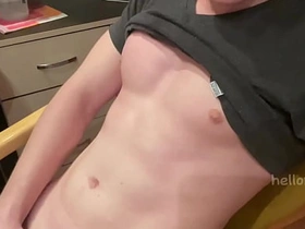 性感猛男射出巨量精液 / 俊男手交 twink chinese gay porn