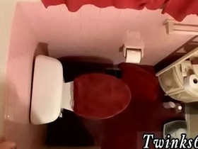 亚洲男同色情片 一屋子鸡巴撒尿 gay porn korean blowjob