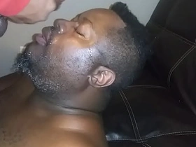 给我鸡巴嗦得真爽 korean gay club porn