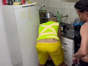 这次水管工把整根家伙塞进了红发妞的洞里 japan gay porn muscle