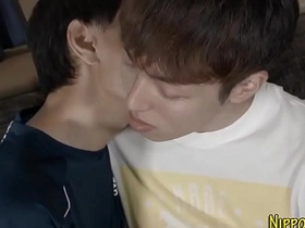 亚洲嫩基骑鸡巴射精 hot porn gay boy