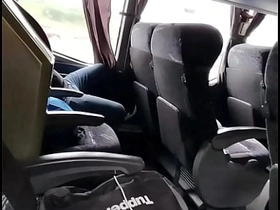 公交上发骚被偷拍 众人围观录像 hot russian gay porn