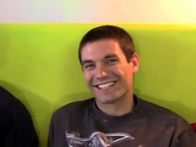 ZackRandall：直男情侣互品大屌热精 thailand gay movie porn