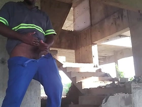 整天穿着精液糊满的靴子干活 hot gay porn sex video