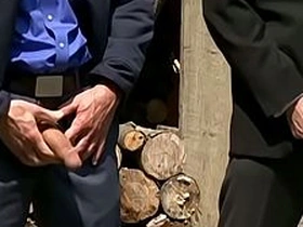 老爹性爱档案：熟男大卫·安东尼与特洛伊·丹尼尔斯户外狂操爆肛 hairy chinese gay porn