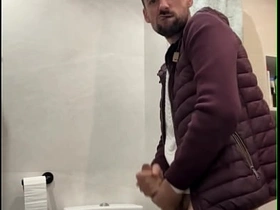 性感老爹打飞机射出一大坨精液 gay porn clips japan