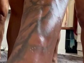 基佬夫妻跟骚货Maloka乱搞 chinese gay magazine porn