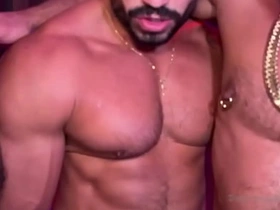 肥佬群P狂欢 korean gay school porn