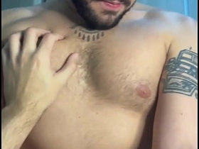 给我兄弟的骚屁眼嗦爽了 japan gay porn gym