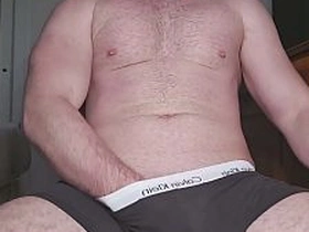 肌肉老爹PhantomGentX健身出汗 teasing快要爆裂的巨根 singapore twitter gay porn