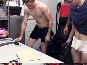 少年犯系列-叛逆小子扎克被淫荡警官深喉爆菊 hot teen indian gay porn