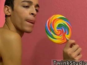 亚洲少年同志性爱视频《Dustin Cooper想尝尝鲜》 china chubby gay porn