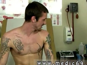 亚裔美国男同性恋色情明星全片 他感觉自己的男根 korean gay free porn