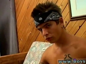 亚洲少年与成熟青年男同色情 我最爱的一件事是... vietnam gay sex porn