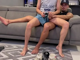 教干儿子打飞机 chinese boys gay porn